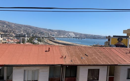 Casa Cerro Baron Con Vista a la Bahía
